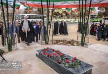 مراسم تجدید میثاق ، گلباران و عطر افشانی در مزار شهدای گمنام دانشگاه های شاهرود 
